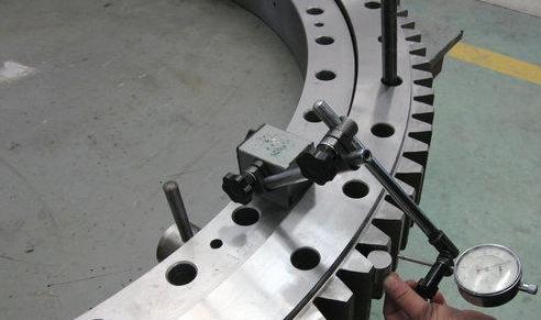 Bảo trì ổ trục xoay thủy lực