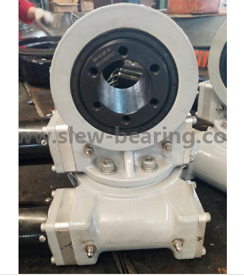 ổ đĩa xoay trục