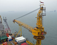 Cần cẩu bệ API